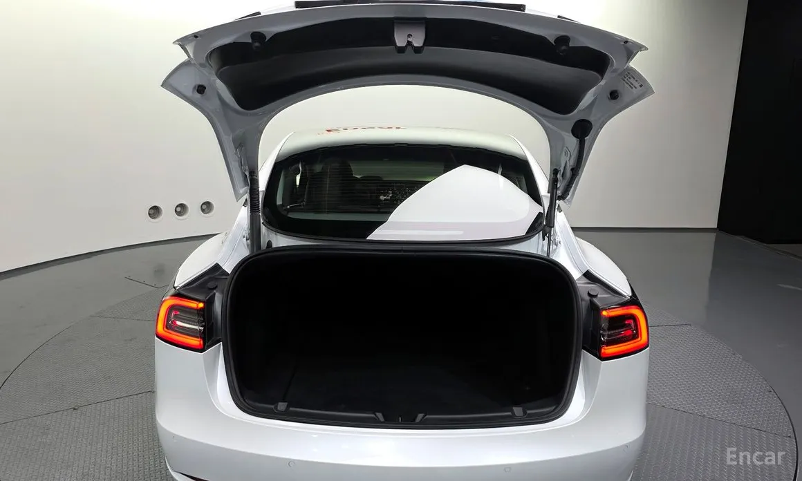 Tesla Model 3 2017 RWD