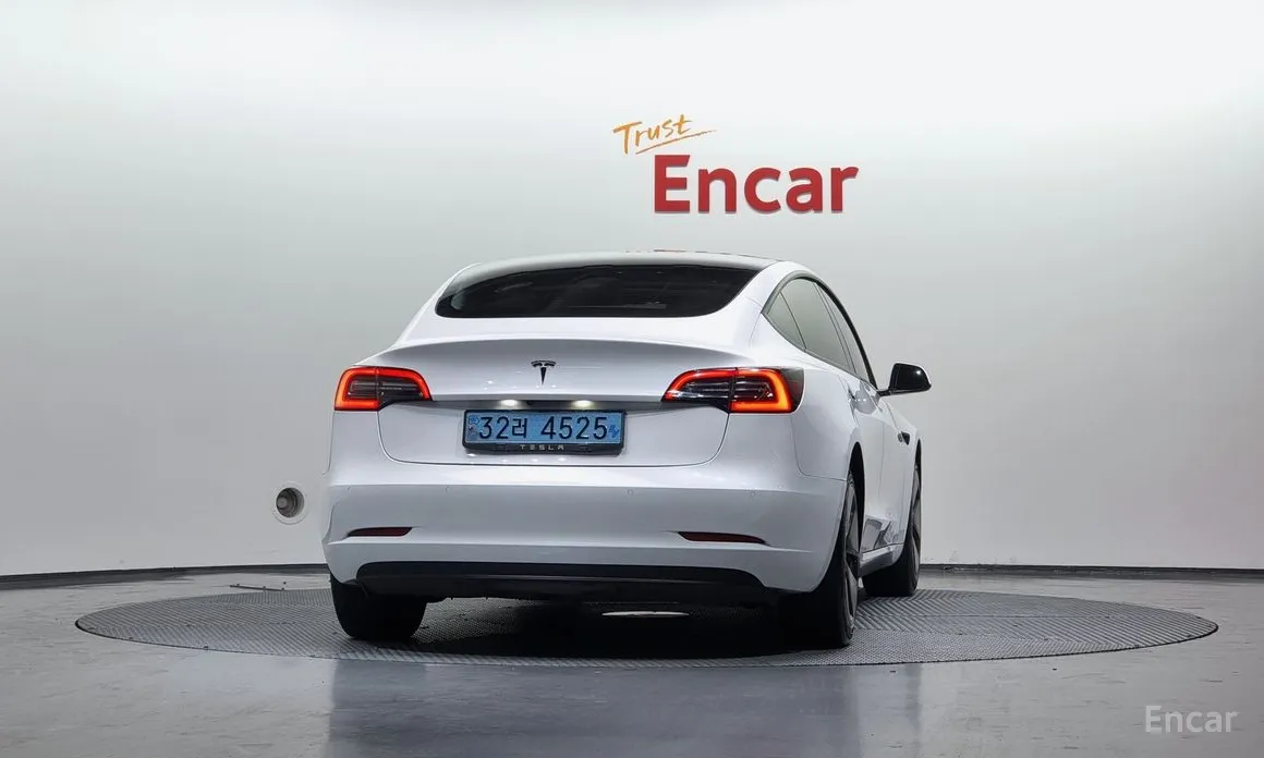 Tesla Model 3 2017 RWD