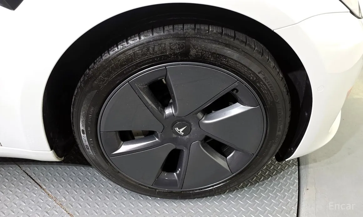 Tesla Model 3 2017 RWD