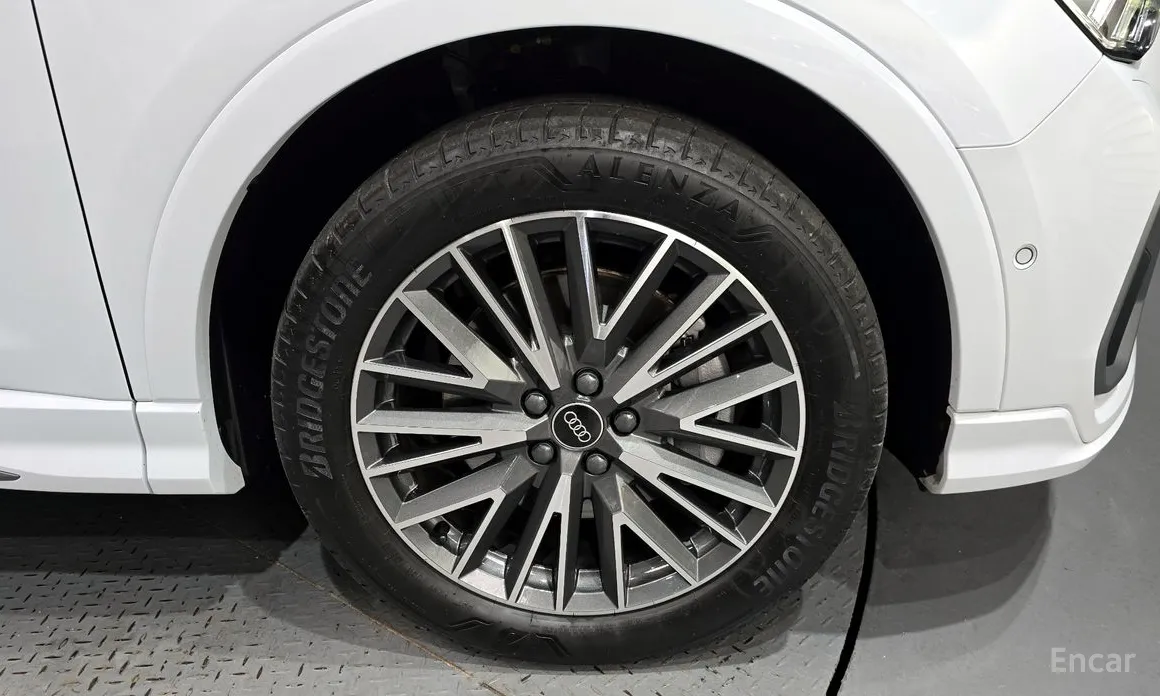 Audi Q3 2018 40 TFSI Quattro Premium