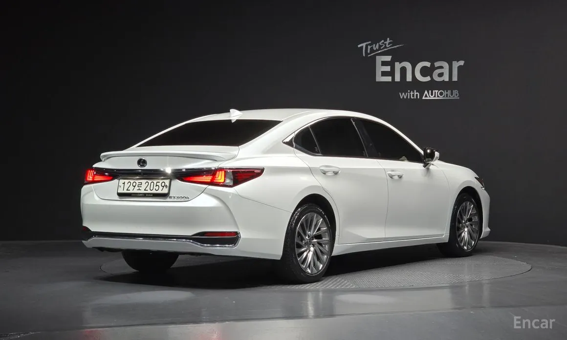 Lexus ES 2018 Luxury Plus