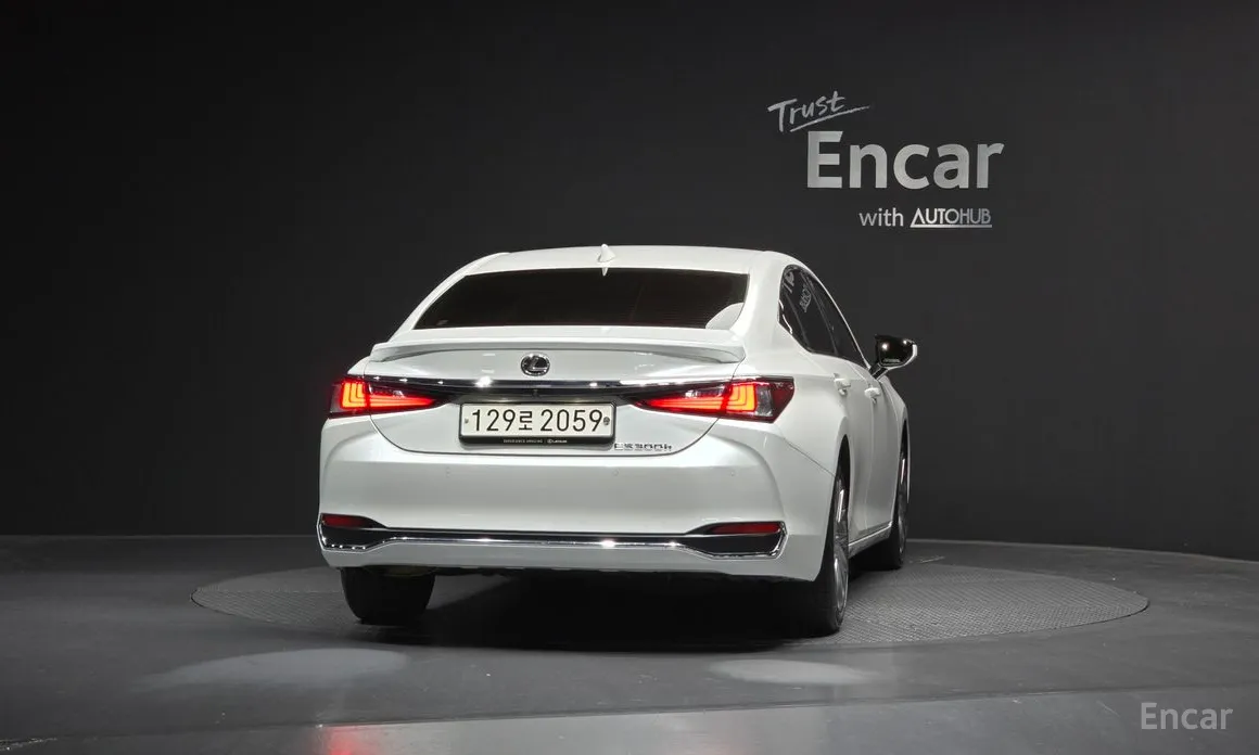 Lexus ES 2018 Luxury Plus