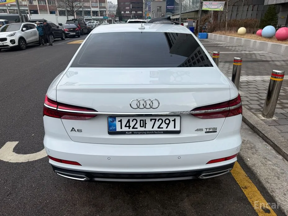 Audi A6 2019 45 TFSI Quattro Premium