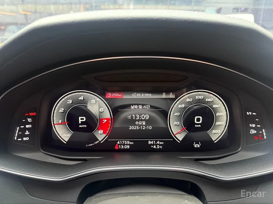 Audi A6 2019 45 TFSI Quattro Premium