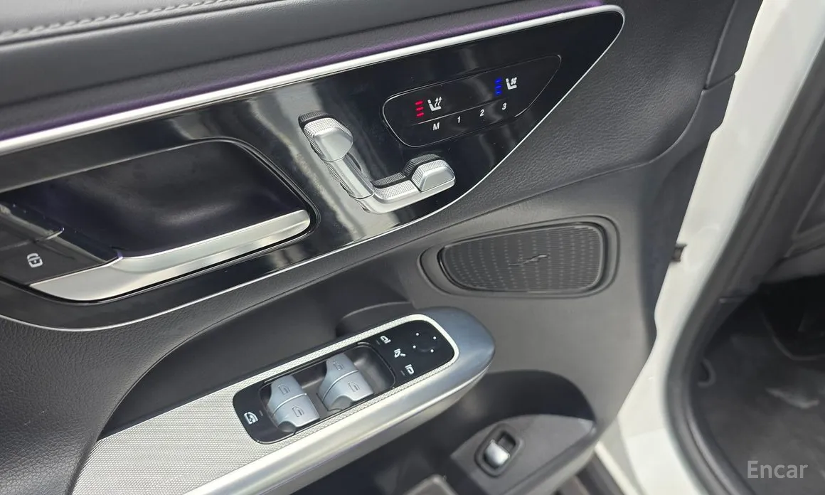 Mercedes-Benz GLC-Class 2023 GLC220 d 4MATIC