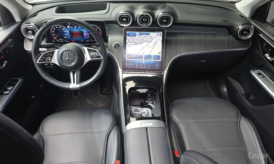 Mercedes-Benz GLC-Class 2023 GLC220 d 4MATIC