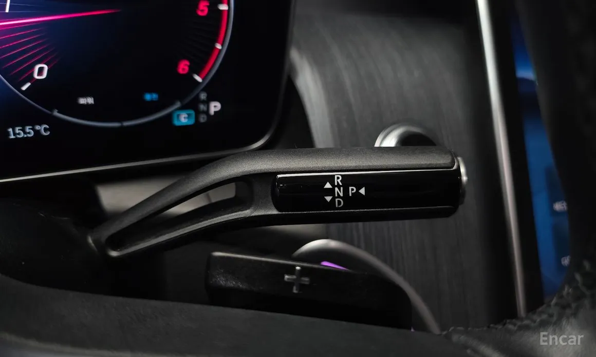 Mercedes-Benz GLC-Class 2023 GLC220 d 4MATIC