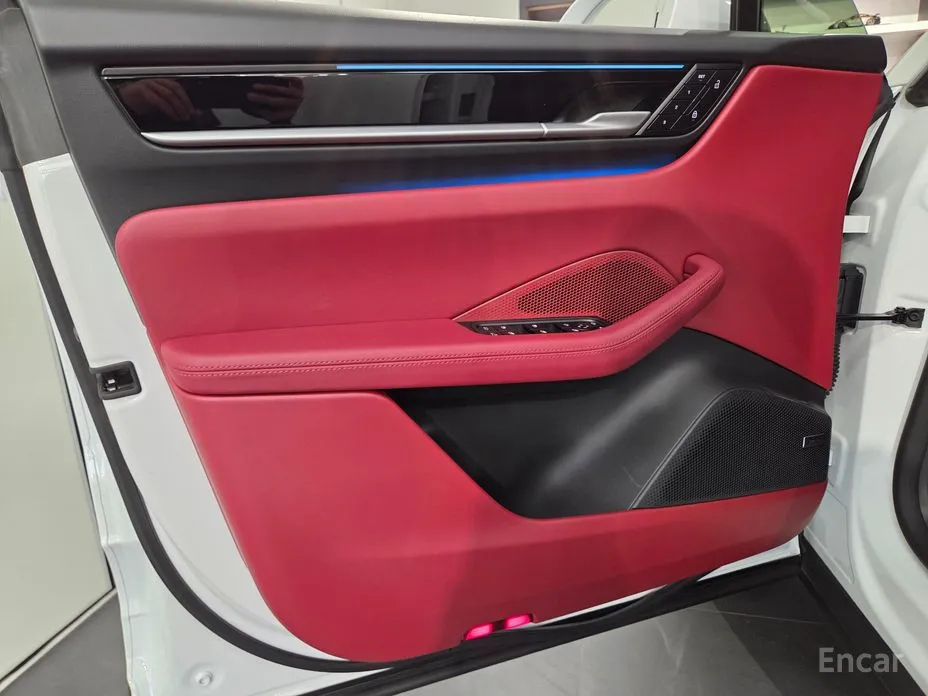 Porsche Macan 2024 Base 4