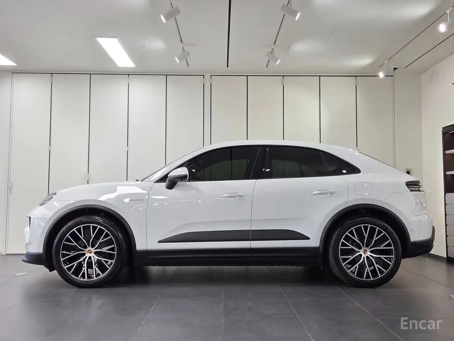 Porsche Macan 2024 Base 4