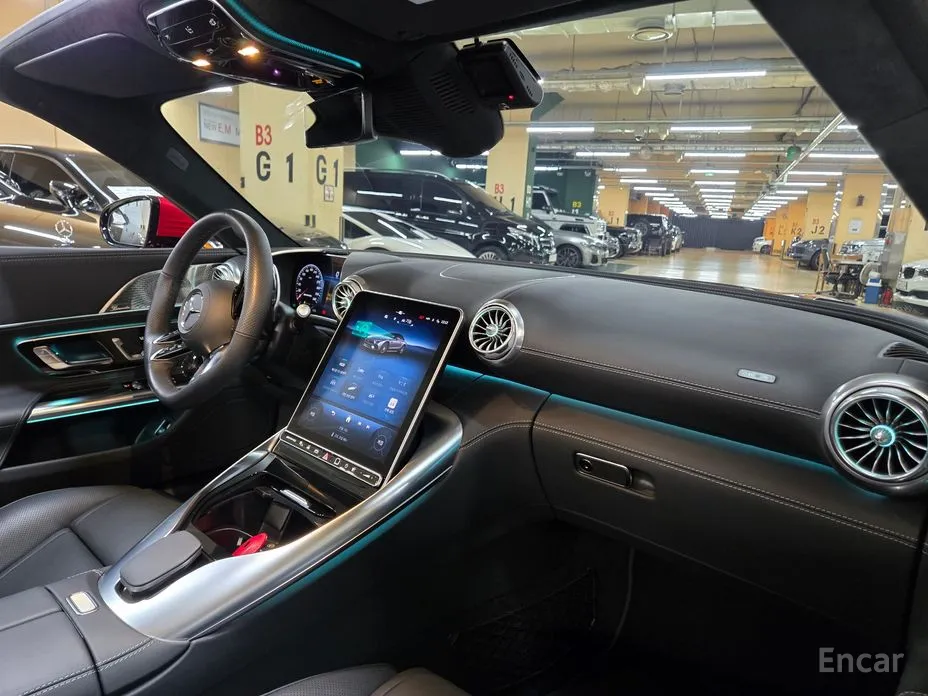 Mercedes-Benz SL-Class 2023 AMG SL63 4MATIC+