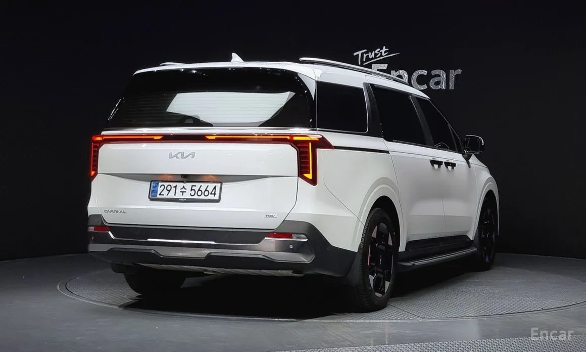 2023 Kia Carnival