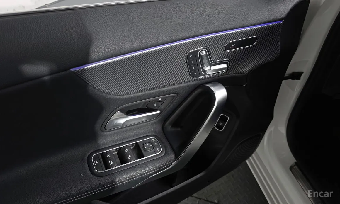 Mercedes-Benz A-Class 2019 A220 Sedan