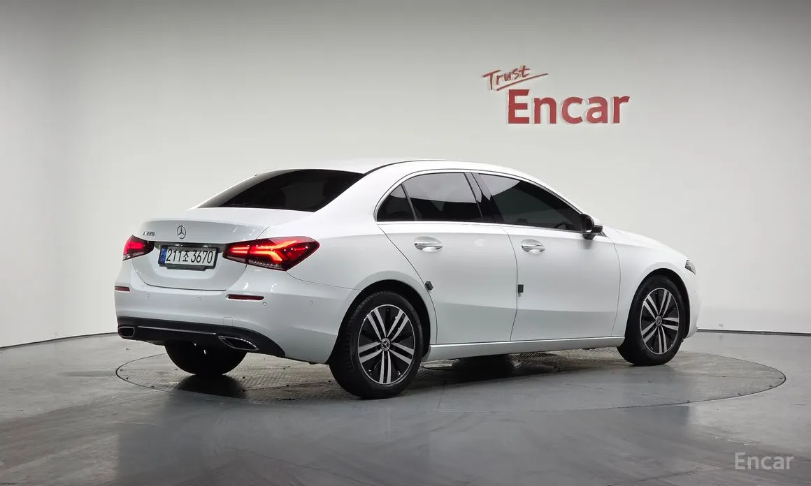 Mercedes-Benz A-Class 2019 A220 Sedan