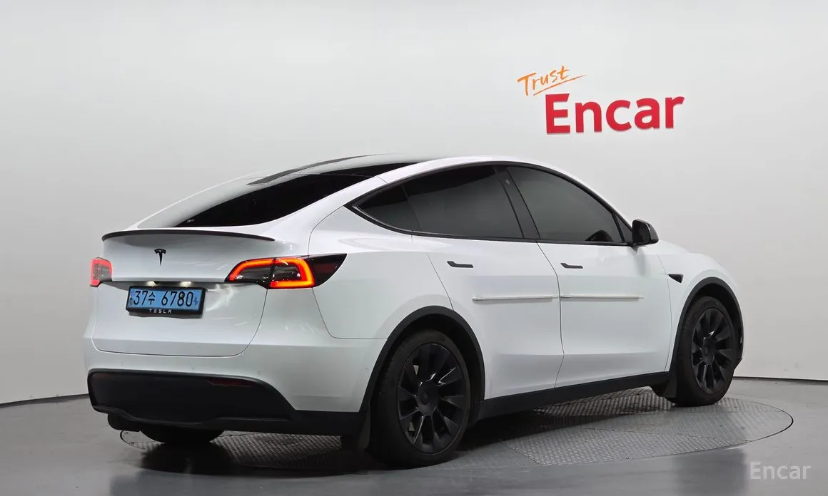 2020 Tesla Model Y
