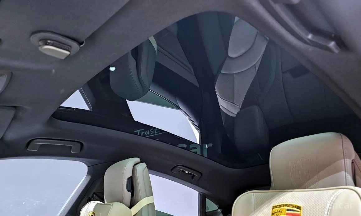 Porsche Taycan 2020 4S