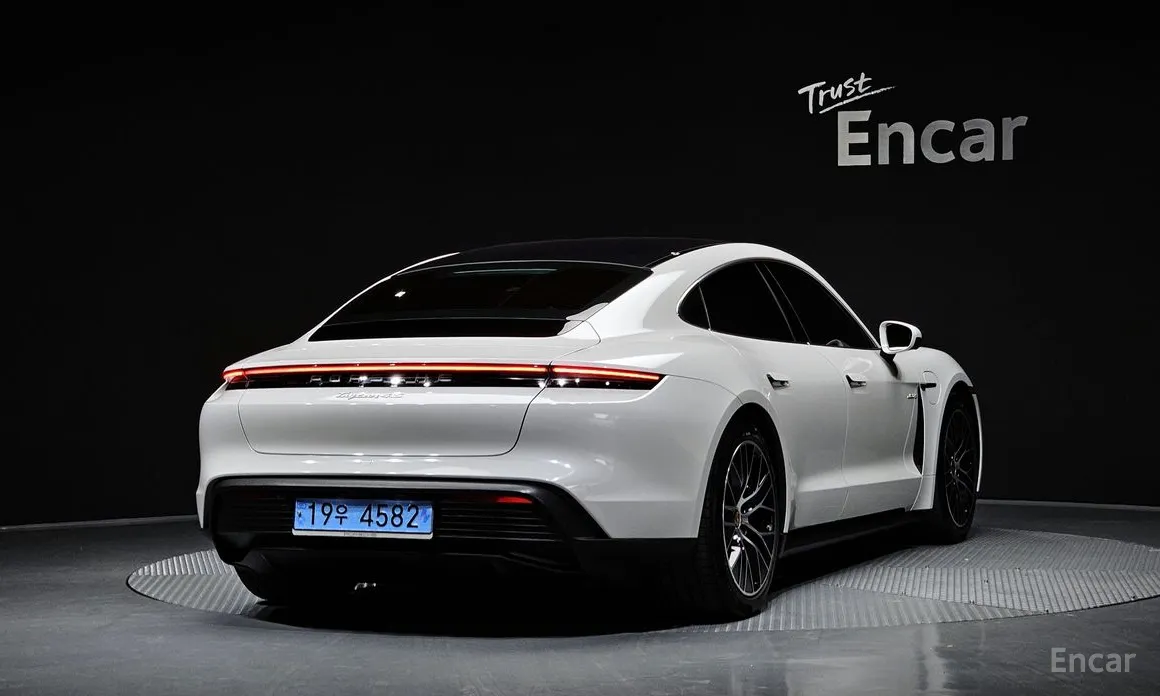Porsche Taycan 2020 4S