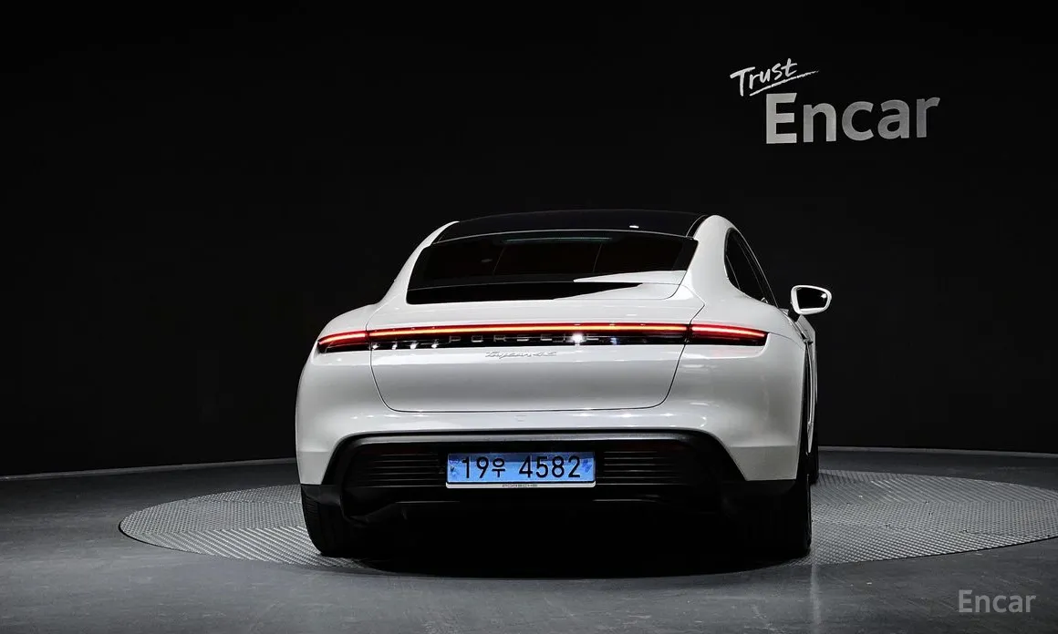 Porsche Taycan 2020 4S