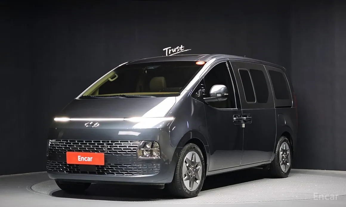 Hyundai Staria 2021 4WD Tourer 9-Seater