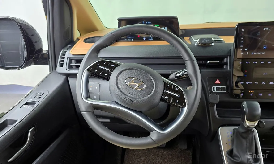 Hyundai Staria 2021 4WD Tourer 9-Seater