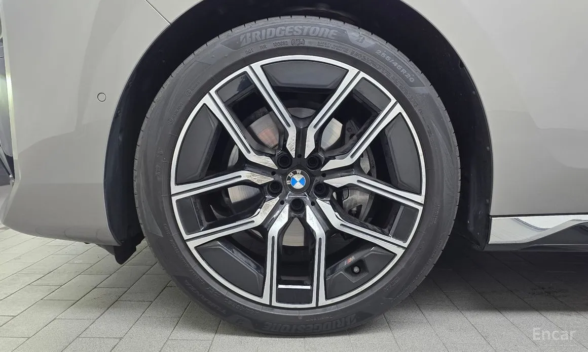 BMW 7 Series 2022 740d xDrive M Sport