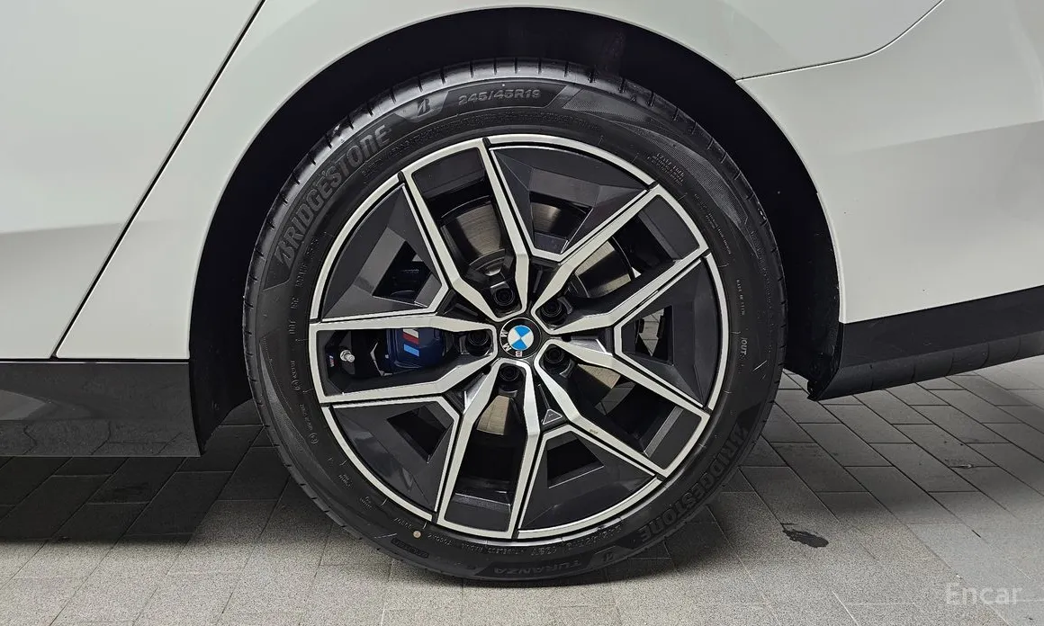 BMW 5 Series 2023 520i M Sport