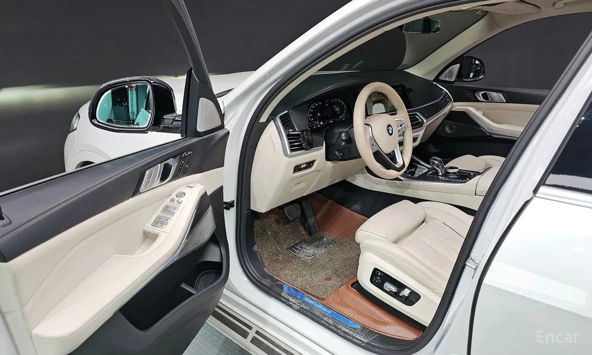 BMW X7 2019 xDrive 40i Design Pure Excellence 7-Seater