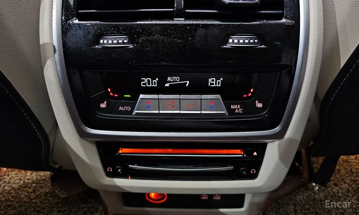 BMW X7 2019 xDrive 40i Design Pure Excellence 7-Seater