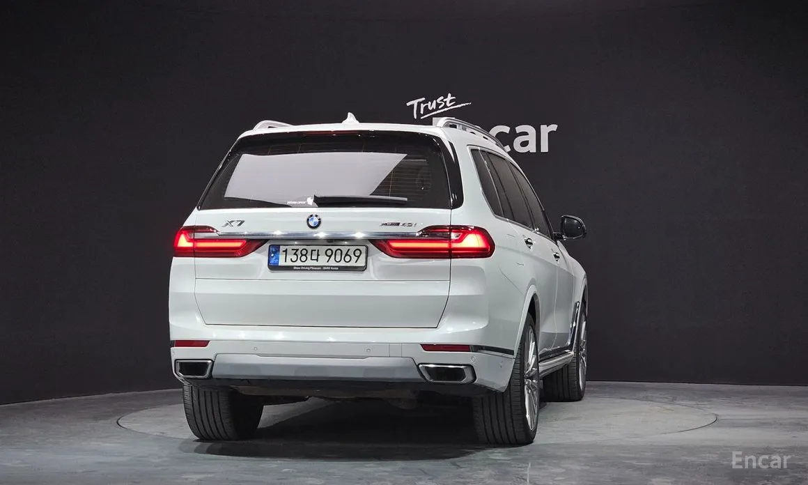 BMW X7 2019 xDrive 40i Design Pure Excellence 7-Seater