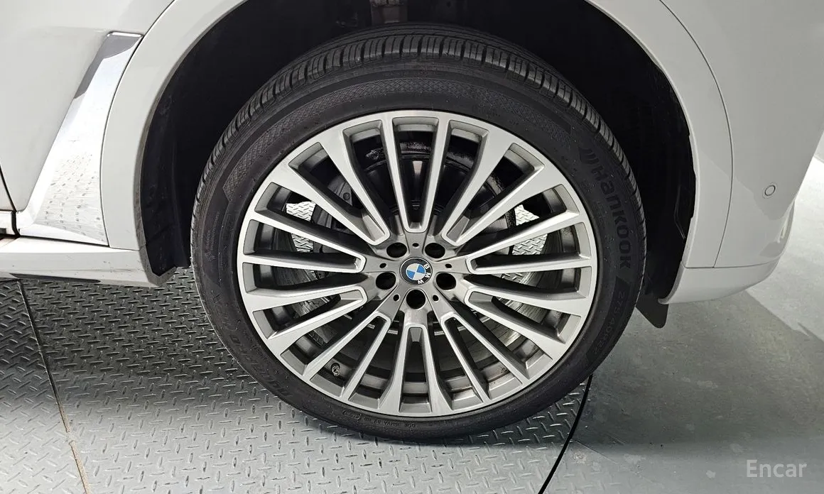 BMW X7 2019 xDrive 40i Design Pure Excellence 7-Seater