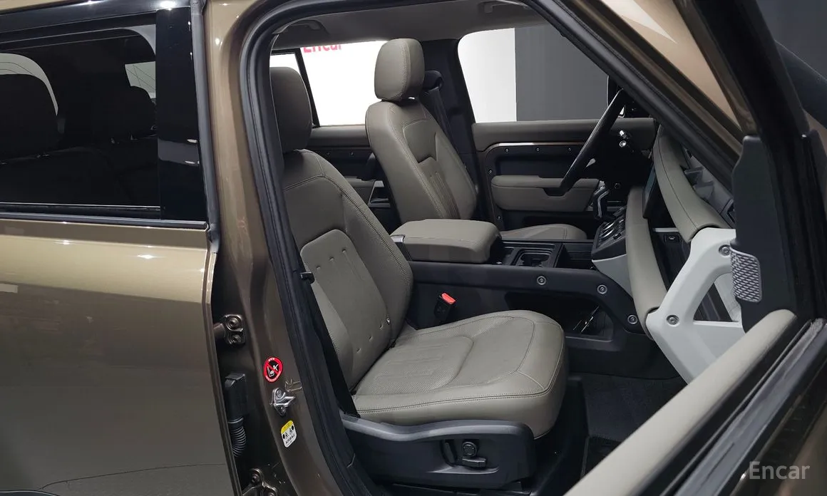 Land Rover Defender 2020 110 D250 SE