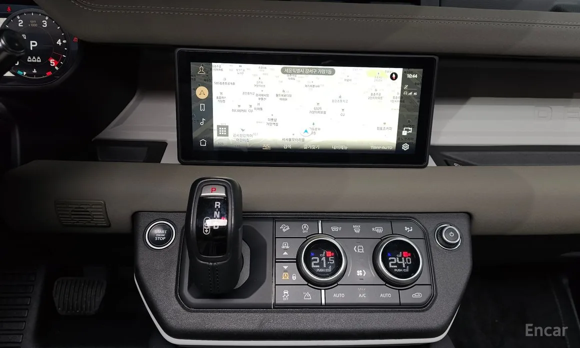 Land Rover Defender 2020 110 D250 SE