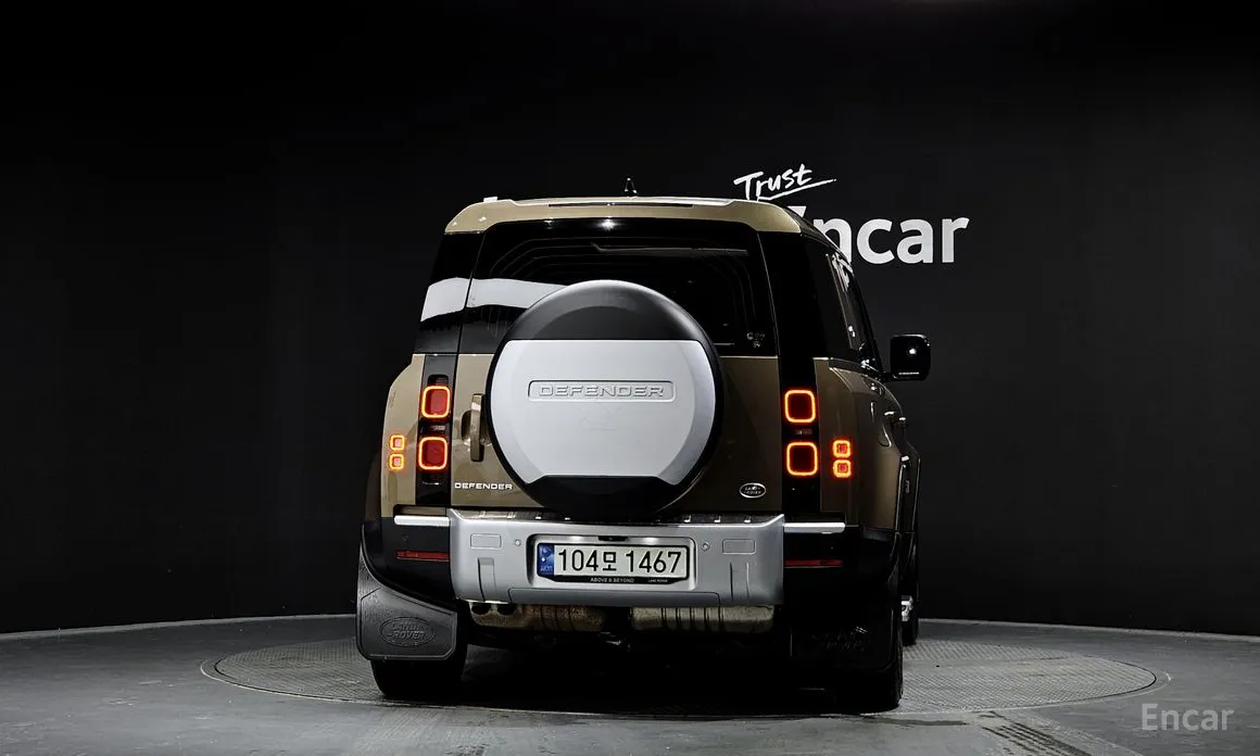 Land Rover Defender 2020 110 D250 SE