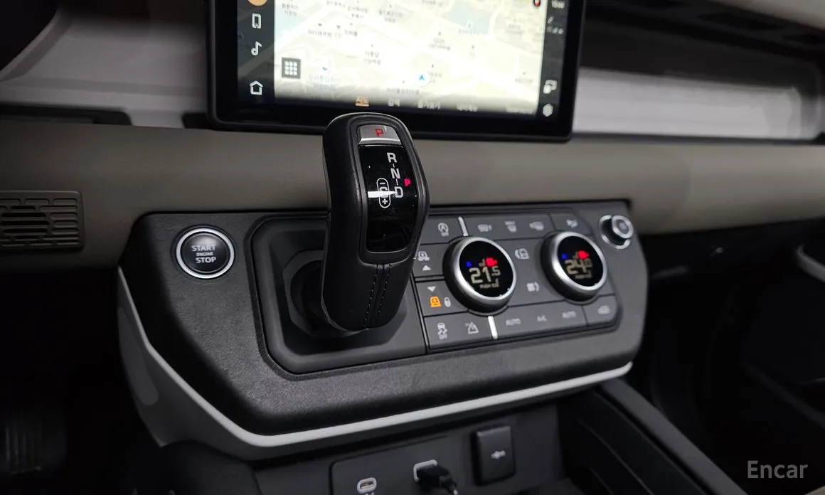 Land Rover Defender 2020 110 D250 SE