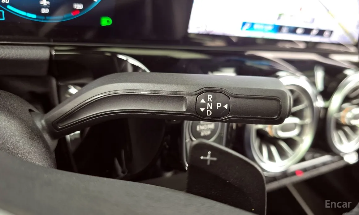 Mercedes-Benz GLA-Class 2020 GLA220