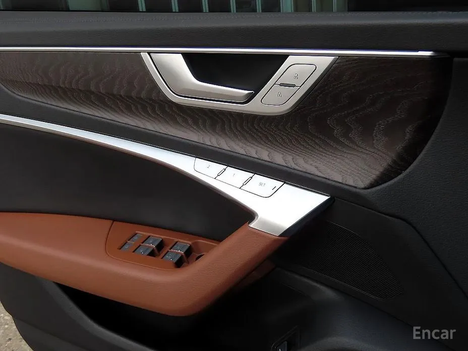 Audi A6 2019 45 TFSI Quattro Premium