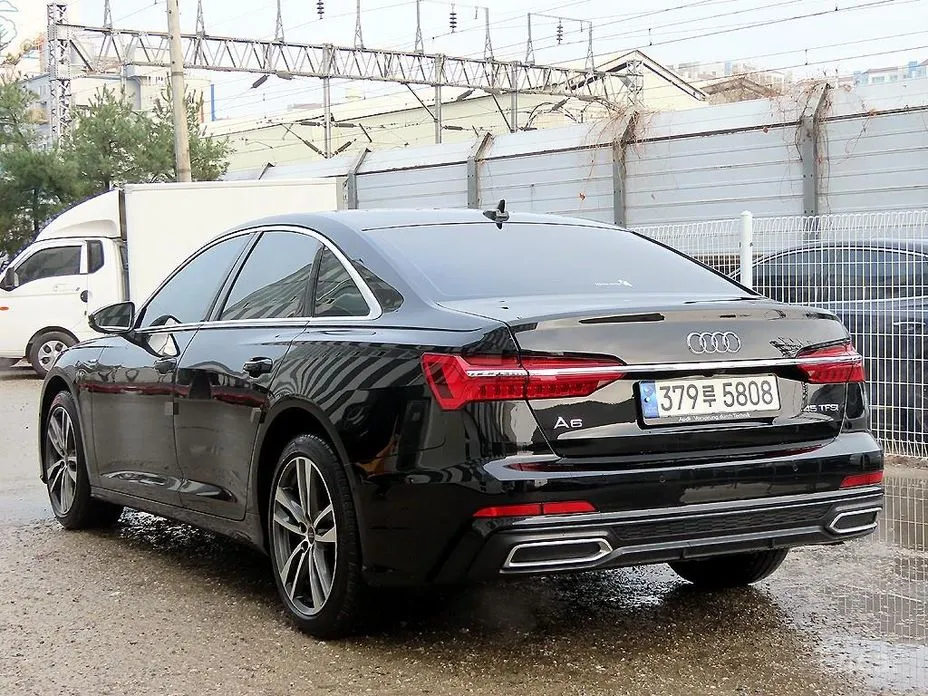Audi A6 2019 45 TFSI Quattro Premium