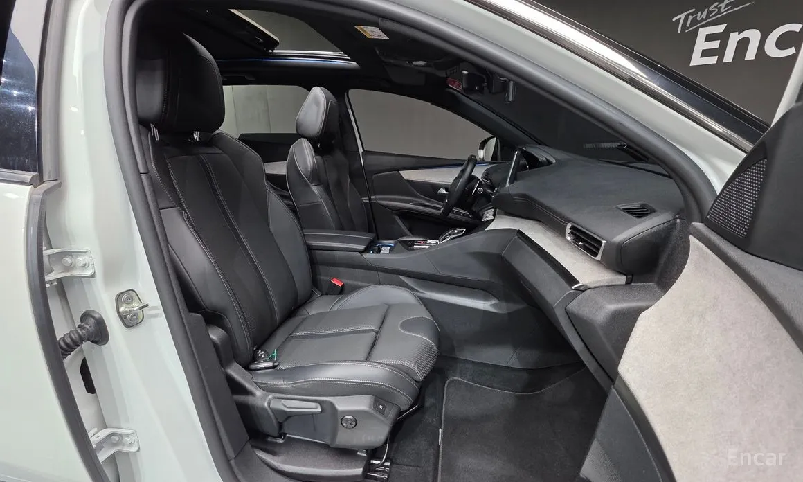 Peugeot 3008 2017 1.2 Pure Tech GT