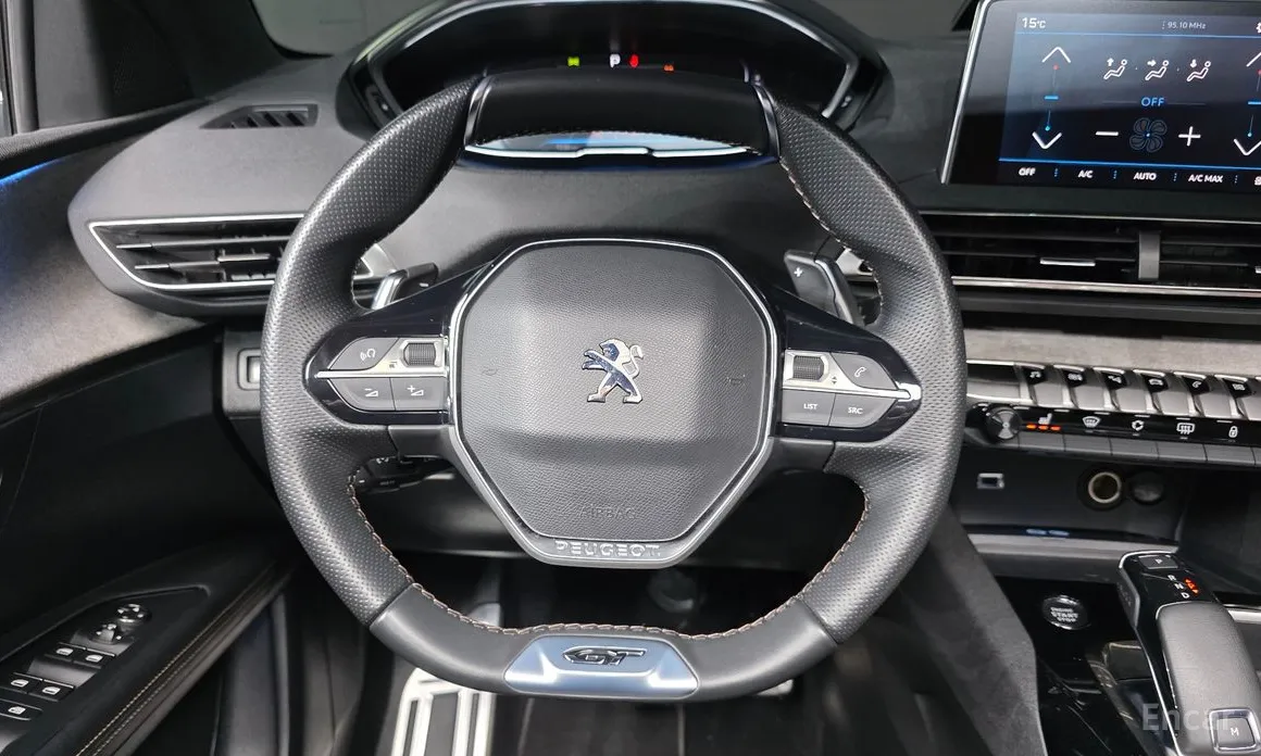 Peugeot 3008 2017 1.2 Pure Tech GT