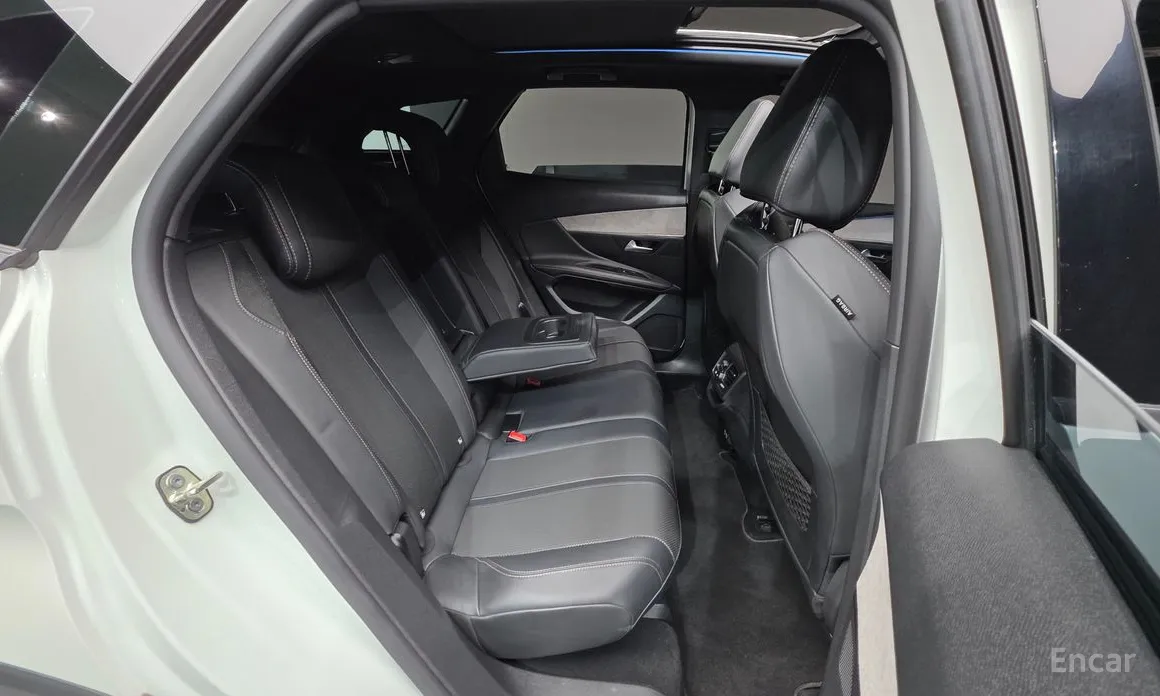 Peugeot 3008 2017 1.2 Pure Tech GT