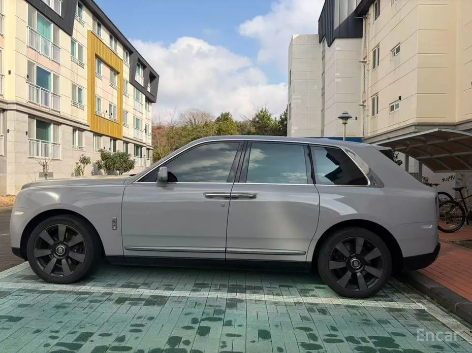 Rolls-Royce Cullinan 2018 6.7 V12