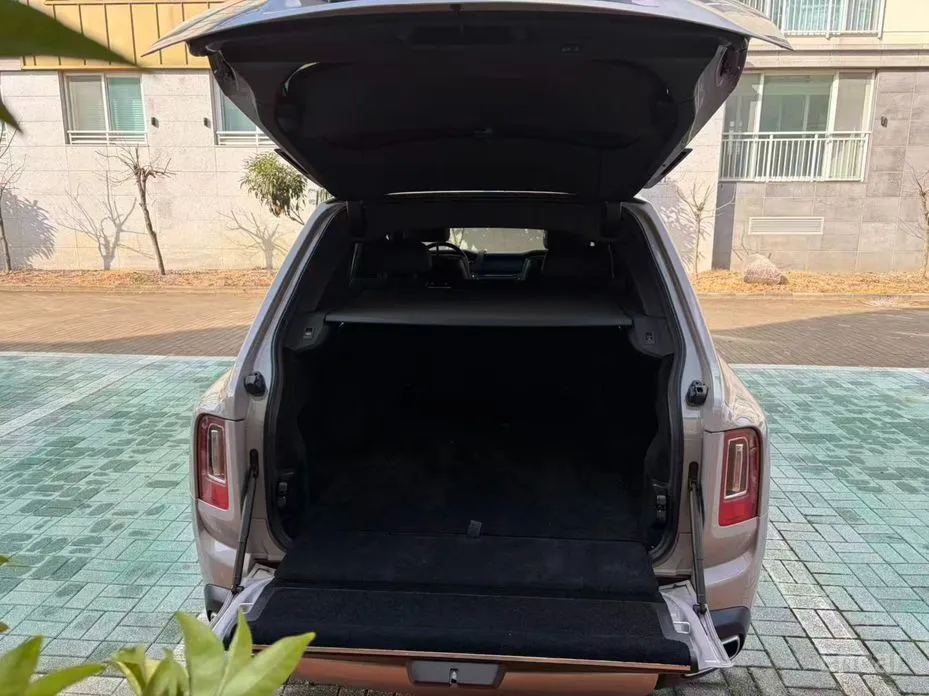 Rolls-Royce Cullinan 2018 6.7 V12