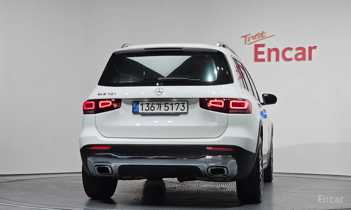 Mercedes-Benz GLB-Class 2020 GLB220