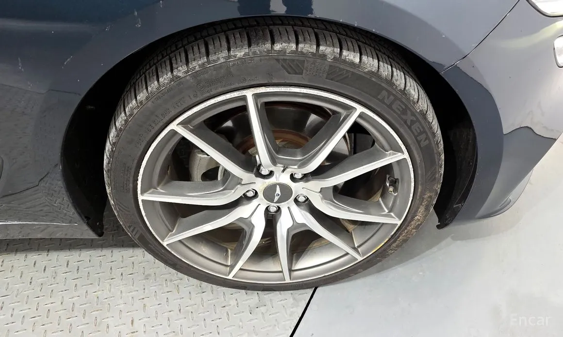 Genesis G70 2022 Gasoline 2.0T 2WD