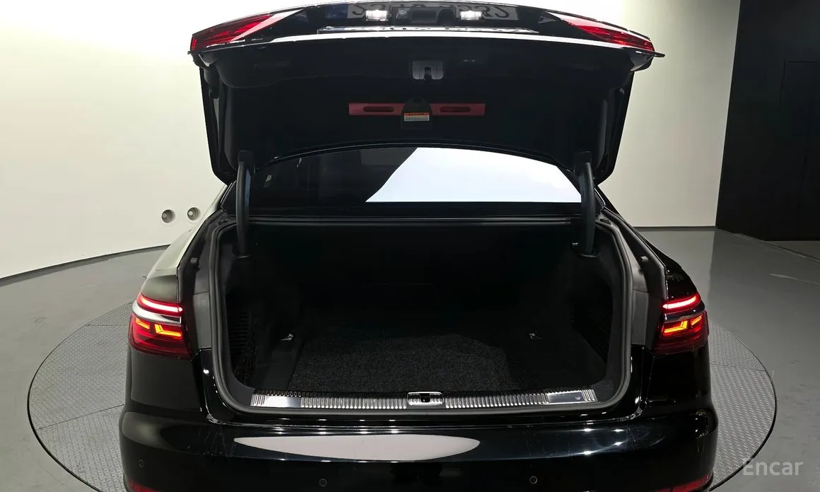 Audi A8 2018 60 TFSI Quattro LWB