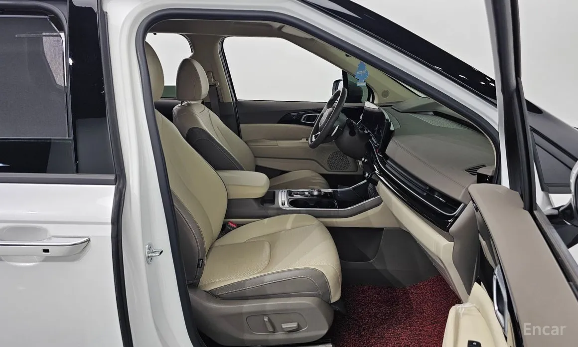 Kia Carnival 2023 7-Seater Signature