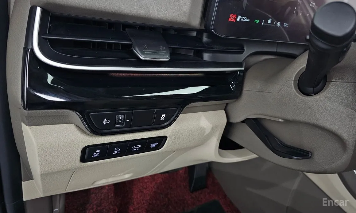 Kia Carnival 2023 7-Seater Signature