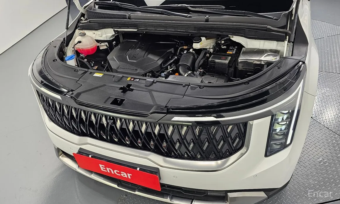 Kia Carnival 2023 7-Seater Signature