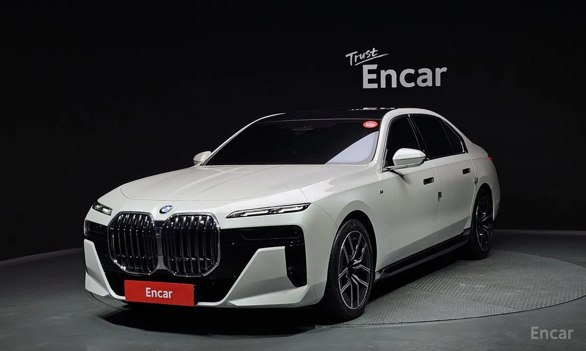 BMW 7 Series 2022 740i xDrive M Sport Limited