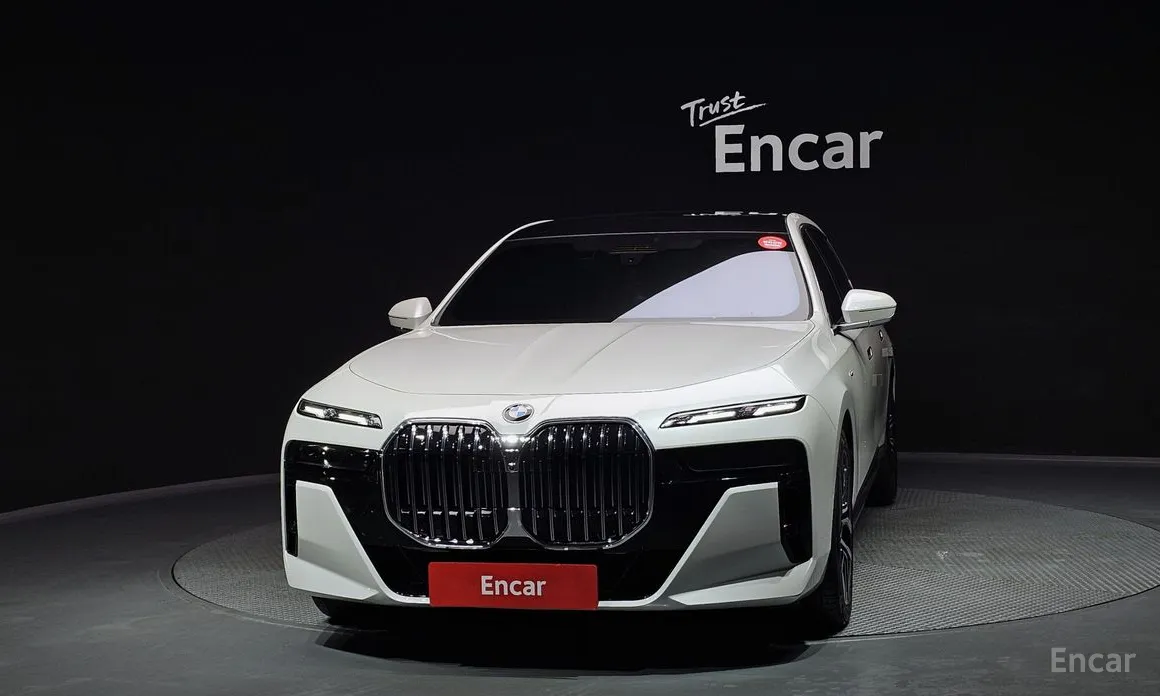 BMW 7 Series 2022 740i xDrive M Sport Limited