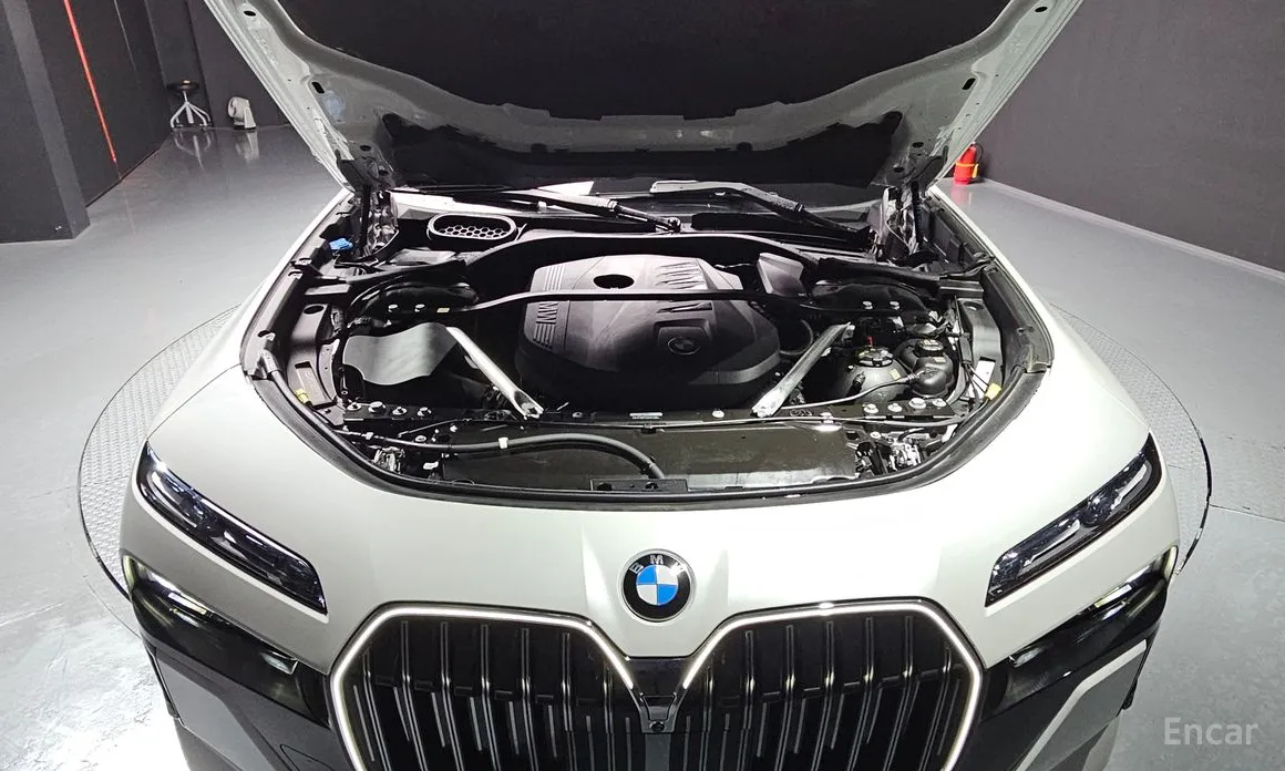 BMW 7 Series 2022 740i xDrive M Sport Limited